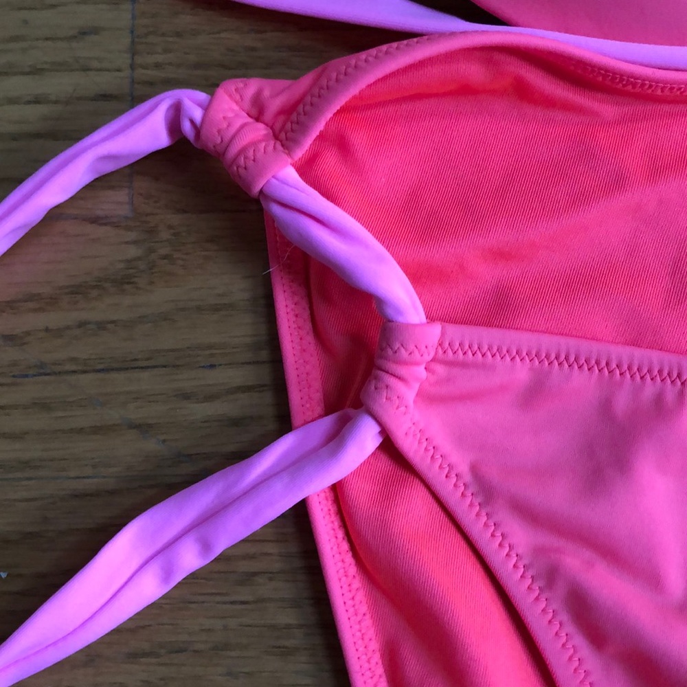 Bathing suit - Picture 7 of 8